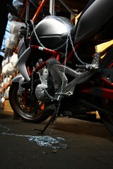Moto entrepôt abandonné motard bike warehouse biker