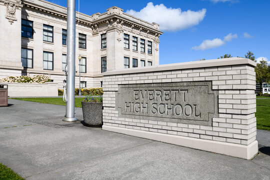 Everett, WA, USA - April 17, 2022; Stone And Brick Sign For Everett High School In The Snohomish County City In Washington State