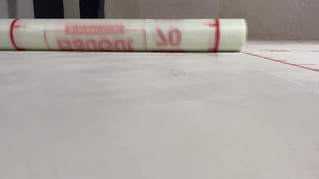 Placement of reinforcement mesh for floor reinforcement