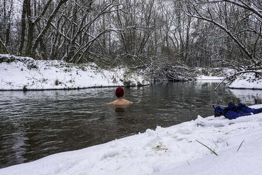 ice swimmer inwinter