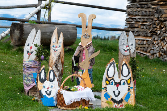 Osterhasen aus Holz 1