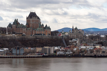 Fototapeta premium View of the old Quebec city and the Frontenac castle from the south shore of the St Lawrence river at Levis