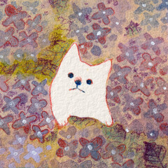 群生する花と白犬