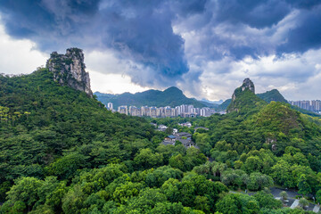 Fototapeta na wymiar Natural scenery of Malu mountain in Liuzhou, Guangxi, China