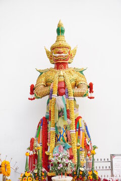 Thao wessuwan, the lord of giants
