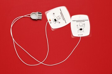 Pediatric combo pads used for defibrillation and pediatric life support