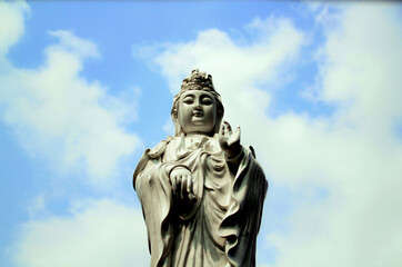 Fototapeta na wymiar Guan Yin, Goddess of Mercy at Chin Swee Caves Temple