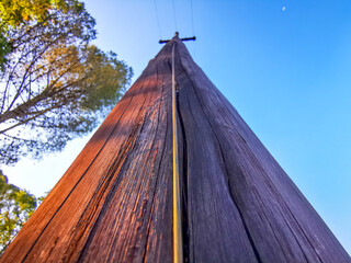 Electricity pole
