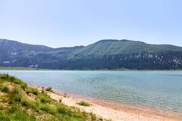 Naklejka na ściany i meble Jablanica, Bosnien und Herzegowina, Blidinje See, Landschaft, Panorama, Naturpark.