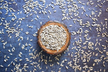 Raw whole dried hulled sunflower seed