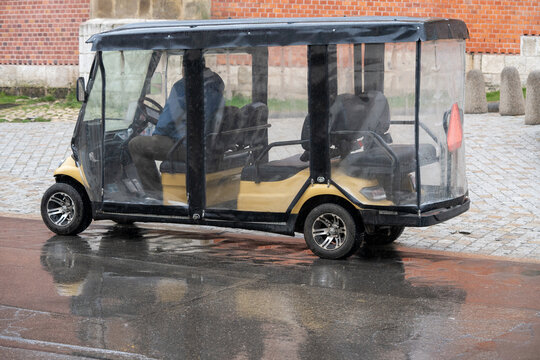 a melex to transport tourists visiting the city