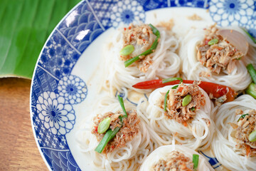 Kanom Jeen Nam Ya , Noodles with Fish Curry Sauce