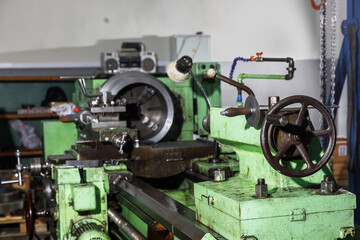 Metal processing machine. Detail of a tool in production