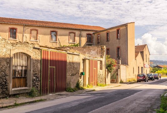 Architecture industrielle dans la ville de Mazamet dans le Tarn