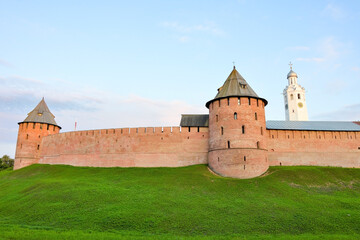 Obraz premium Novgorod Kremlin in autumn season. Veliky Novgorod, a historical city in Russia that is over 1000 years old