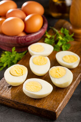 Sliced ​​boiled eggs on the table.