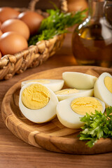 Sliced ​​boiled eggs on the table.
