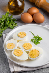 Sliced ​​boiled eggs on the table.