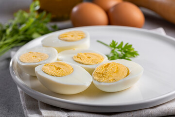 Sliced ​​boiled eggs on the table.