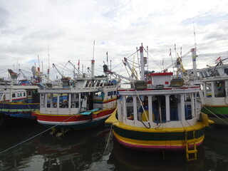 Fototapeta na wymiar fishing boats in the harbour