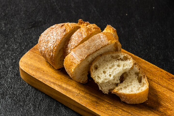 てづくりパン　Freshly baked handmade bread outdoors