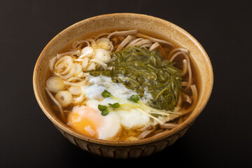 めかぶ温玉蕎麦