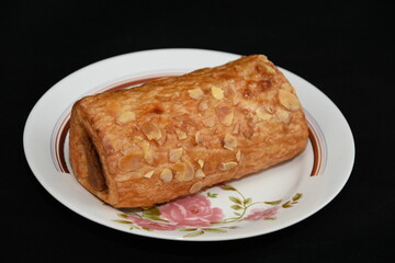 almond croissant