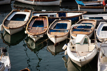 Obraz premium Moored up boats in the Naples harbour