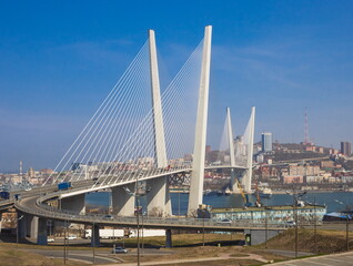 Fototapeta na wymiar Golden bridge. Golden Horn Bay.