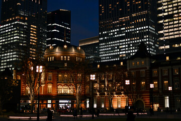 Fototapeta na wymiar 夜の東京駅