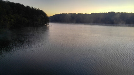 Obraz premium Lake with Trees reflecting in the water