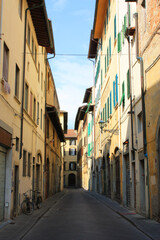 Fototapeta na wymiar Street in downtown of Florence, Italy
