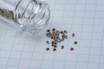 Electronic components, Chip ceramic capacitor in glass vial