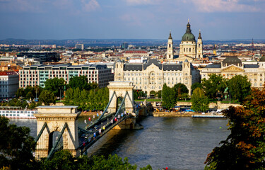 Obraz premium Chain bridge on the river Danube in the city of Budapest. Hungary.