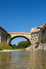 Naklejka premium Pont Romain, Vaison la Romaine, departement Vaucluse, Provence, France