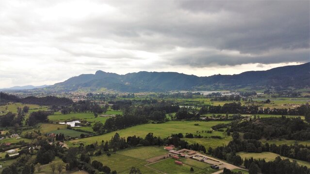 Vista a&eacute;rea de la cordillera de los andes  central