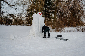 Cold winter day by the St. Lawrence river
