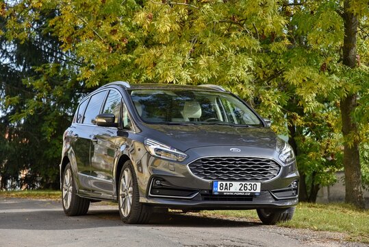 Ford S-Max Hybrid Vignale. Up to seven seater spacious and economical car. General view. 10-19-2021, Middle Bohemia, Czech Republic.