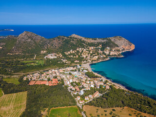 Fototapeta na wymiar view of the coast of the sea of Canyamel, Mallorca