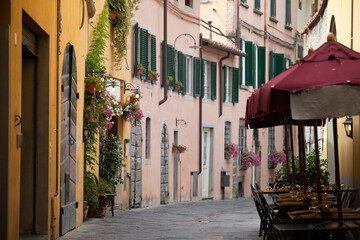 morning in the Tuscan town