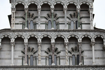  Lucca - view of St Martin's Cathedral facade - obrazy, fototapety, plakaty