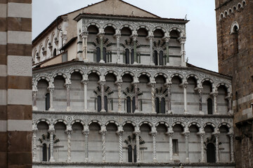 Obraz premium Lucca - view of St Martin's Cathedral facade