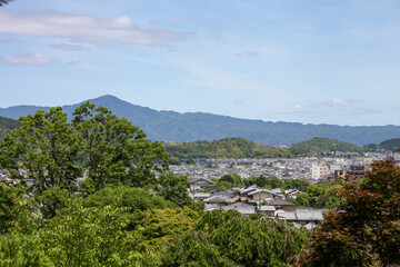 常寂光寺から見た比叡山