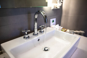 Chrome faucet with washbasin