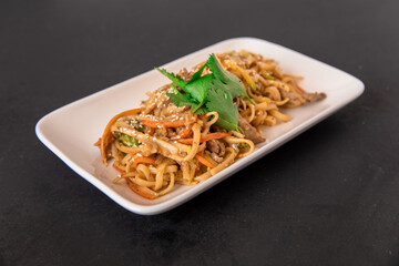 stir-fried yakisoba noodle with pork