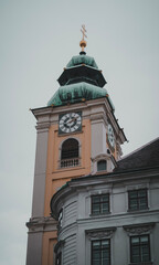 Fototapeta na wymiar Clocktower in Vienna, Austria