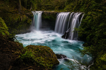 Fototapeta na wymiar Spirit Falls in the Columbia River Gorge.
