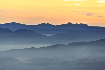 Obraz premium Mountains silhouette