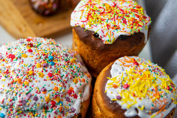 Easter cakes with white fondant and colorful topping