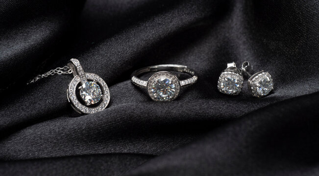 amazing silver set with diamonds on a black background